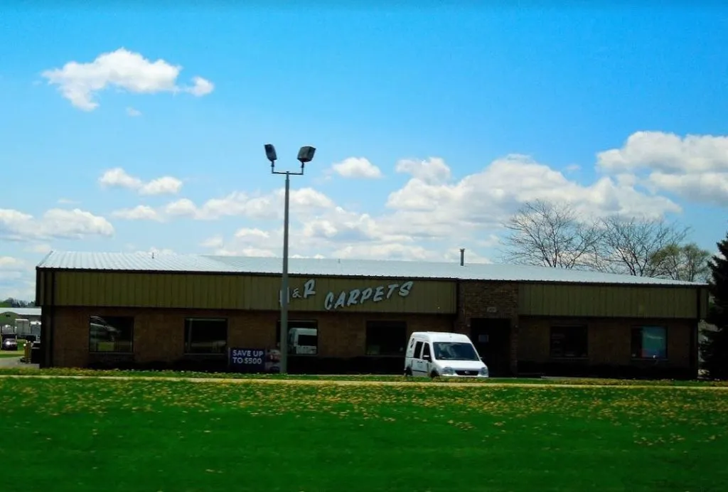 Showroom In Waunakee, WI | H&R Carpets & Flooring